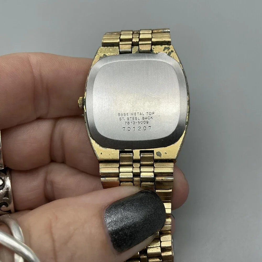 Vintage Seiko Mens Watch 31mm Gold Tone Day Date 7813-5009 New Battery